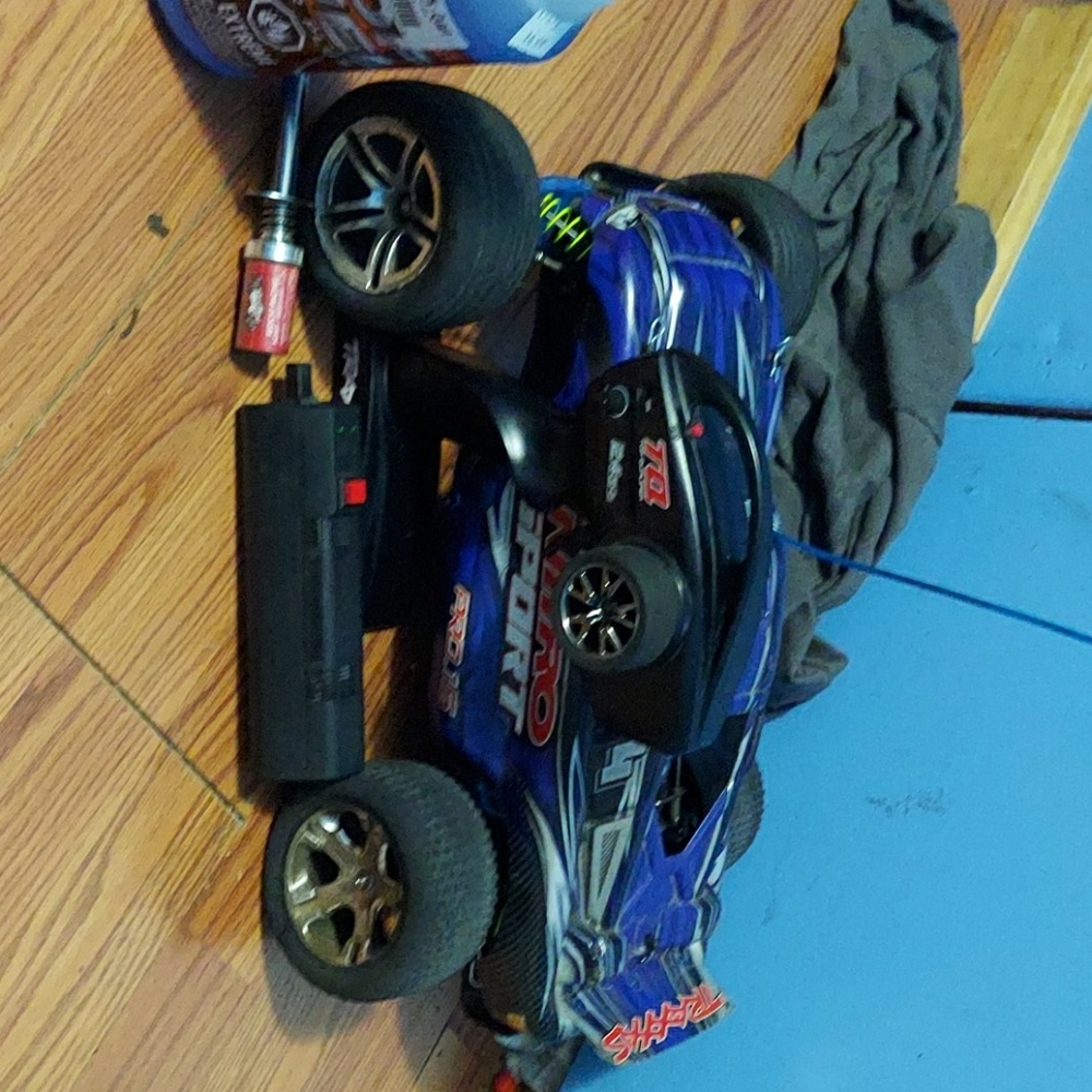 Traxxas nitro sport